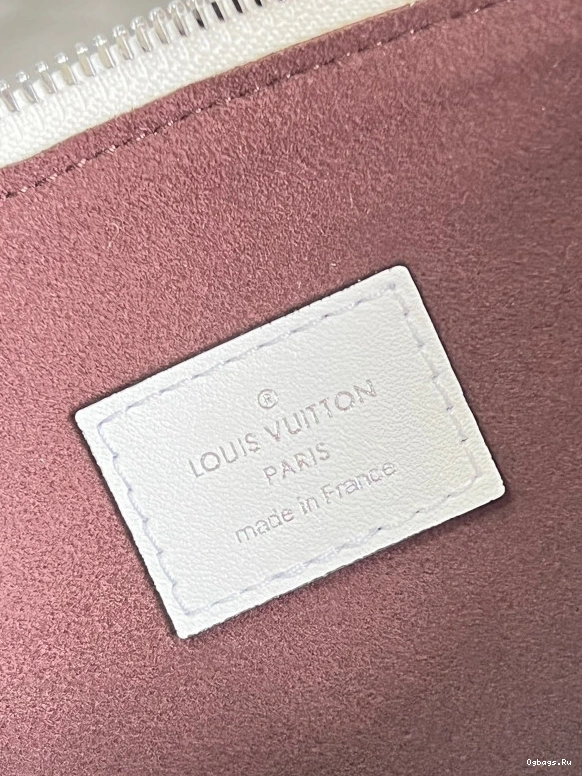 PM VUITTON LOUIS COUSSIN 0427